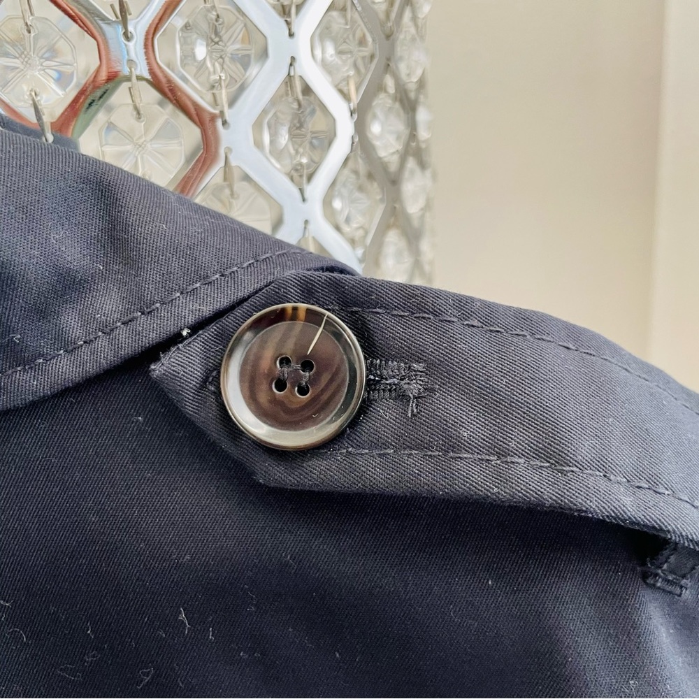 Women H&M Black Trench Coat size 8 with good condition. - Picture 4 of 5